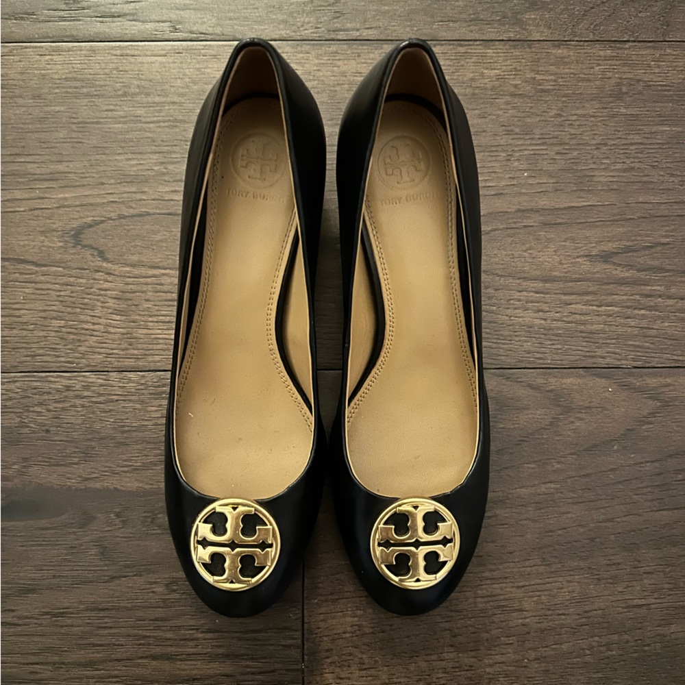 Tory Burch logo heels